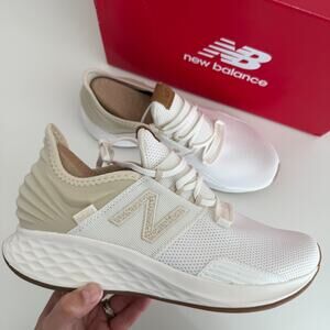 New Balance Fresh Foam Roav Shoes Womens 10 Beige Running Athletic Sneakers